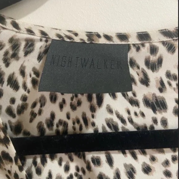 Revolve Charlotte Leopard Print Top Size M - Picture 5 of 5